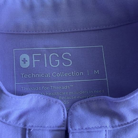 Figs women’s scrubs set
Color: Lilac - Picture 3 of 4